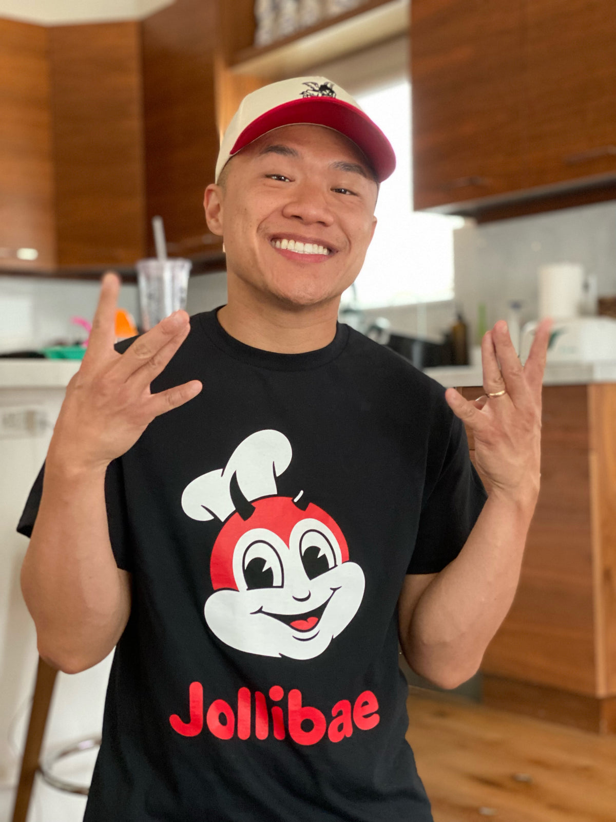 JOLLIBAE TEE
